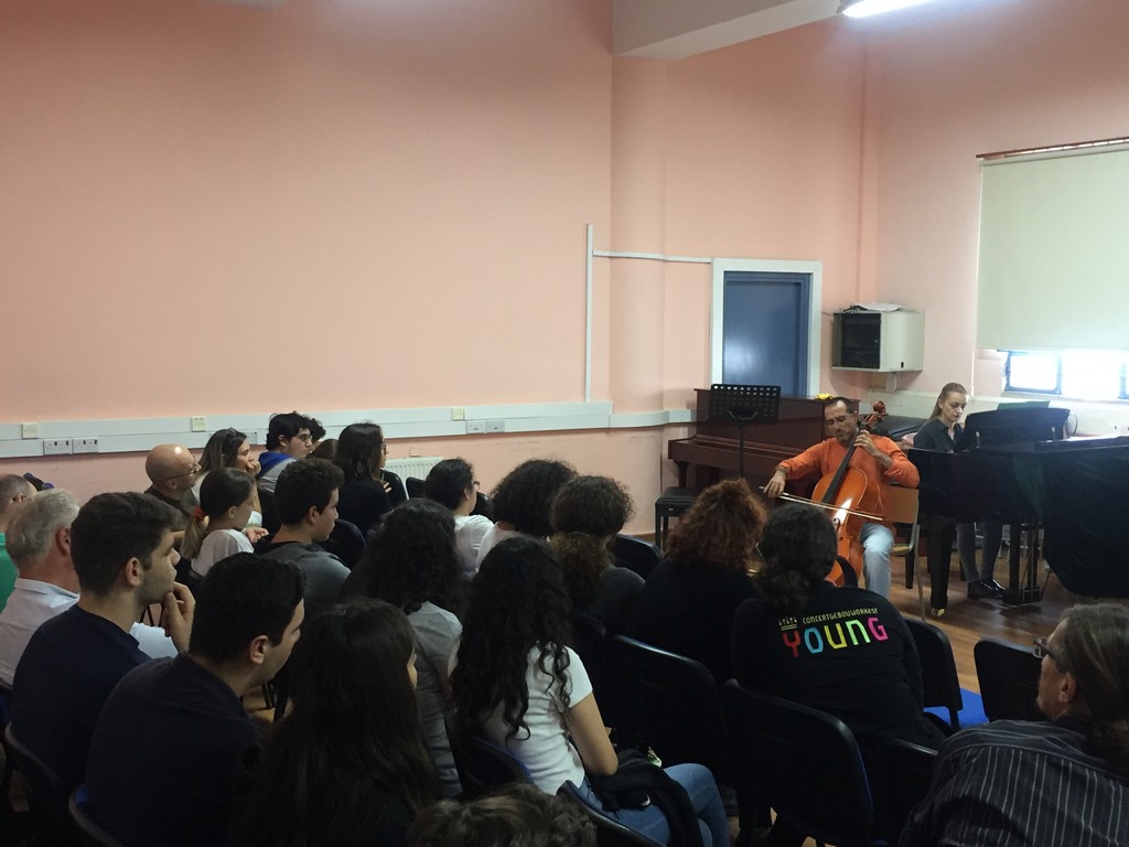 Καλλιτέχνες στα σχολεία - Σχολική χρονιά 2019-20